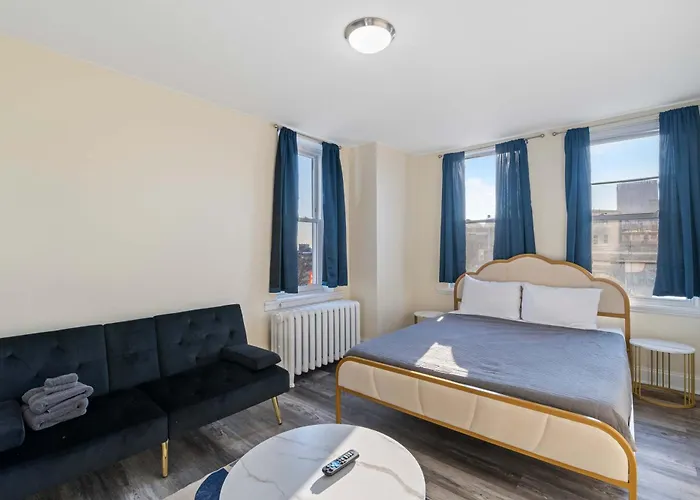 Localstr - The Oakden Suites In Orange Loop B1